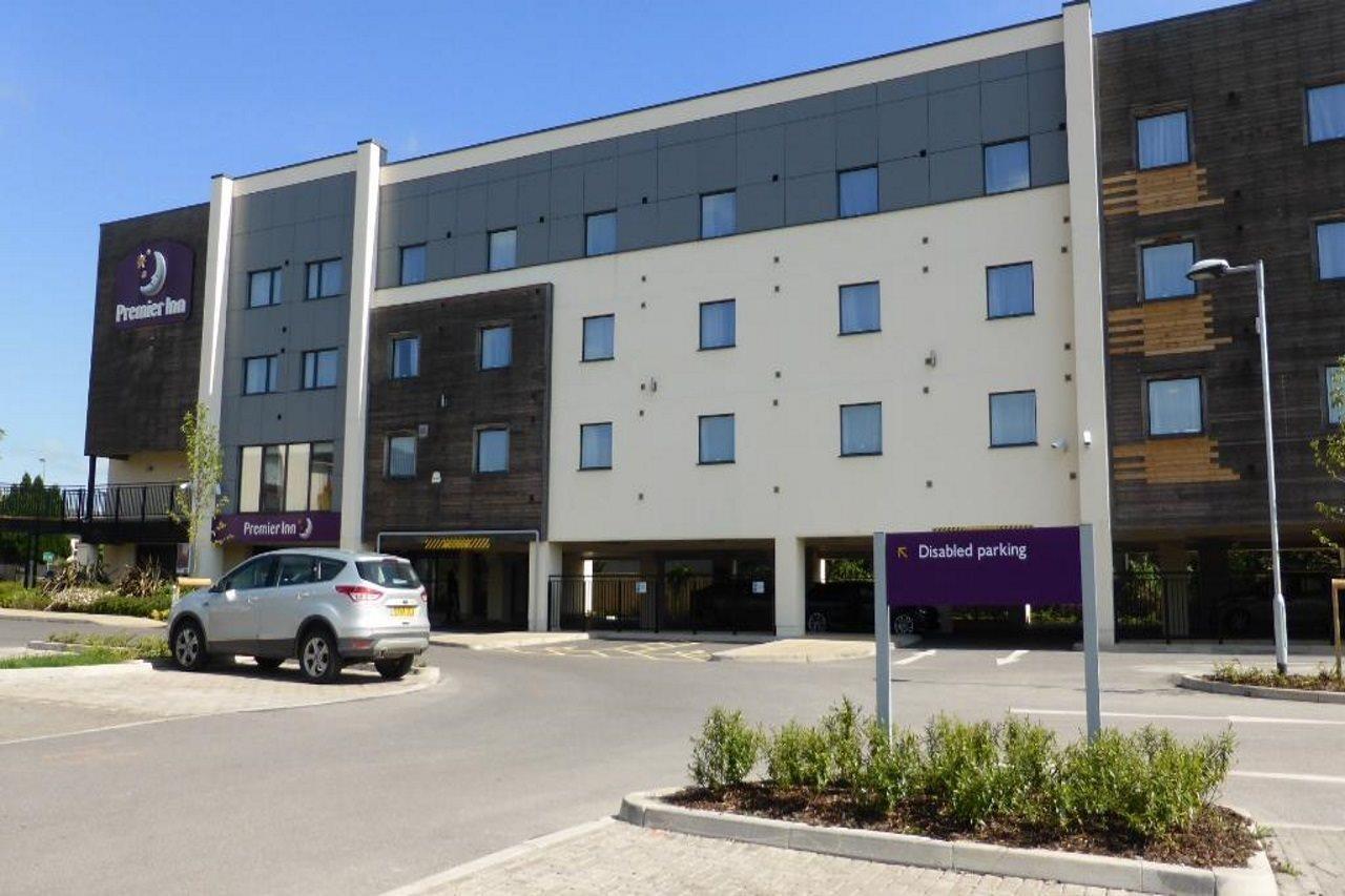 Premier Inn Newton Abbot Exterior foto